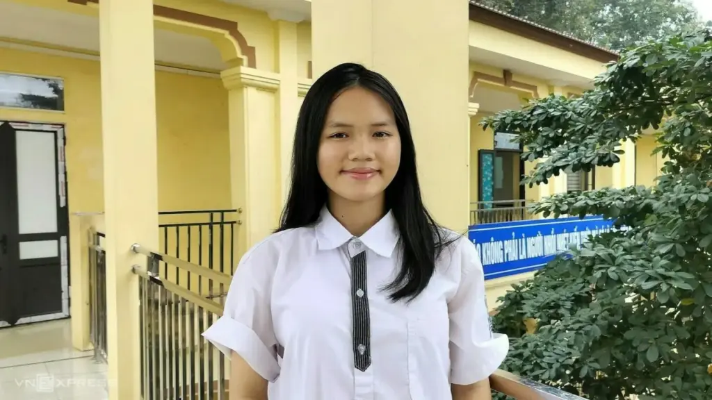 Nữ sinh đạt thành tích 'chưa từng có' ở ngôi trường miền núi