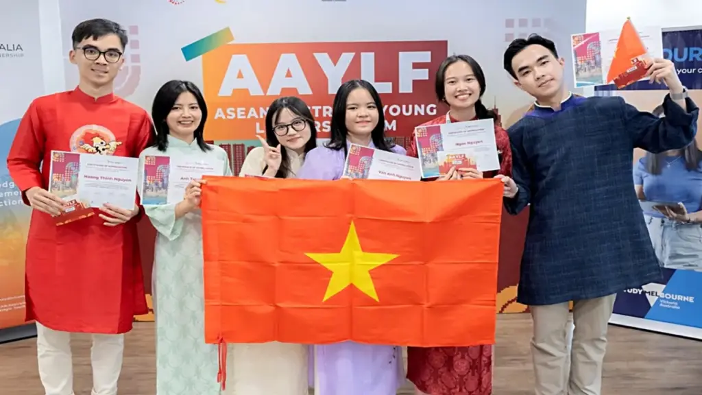Nữ sinh Việt đạt CFA level 1 trước 22 tuổi, nhiều lần dự diễn đàn khu vực