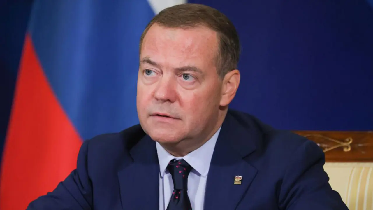 Ông Medvedev dọa nhắm mục tiêu cơ sở sản xuất UAV cho Ukraine ở châu Âu