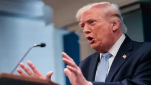 Ông Trump chê đồng minh truyền thống, khen nức nở vùng Vịnh