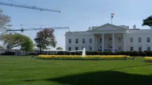 Ông Trump kháng cáo lệnh dừng dự án 400 triệu USD tại Nhà Trắng, viện dẫn an ninh quốc gia