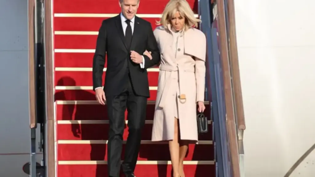 Ông Trump nói ông Macron 'bị vợ đối xử tệ bạc', ông Macron lên tiếng