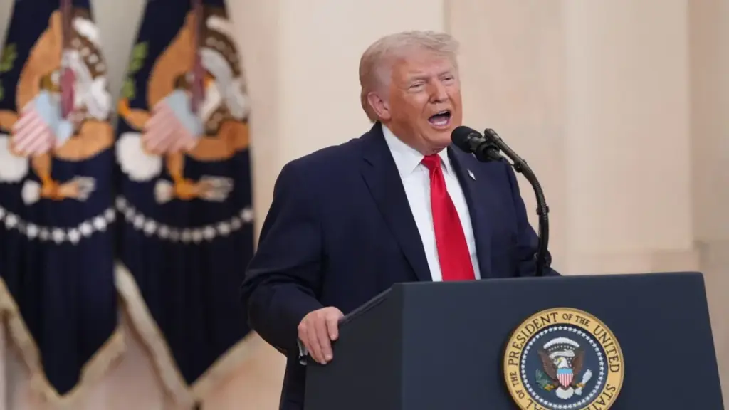 Ông Trump tuyên bố sẽ 'giáng đòn cực mạnh vào Iran' trong 2-3 tuần tới