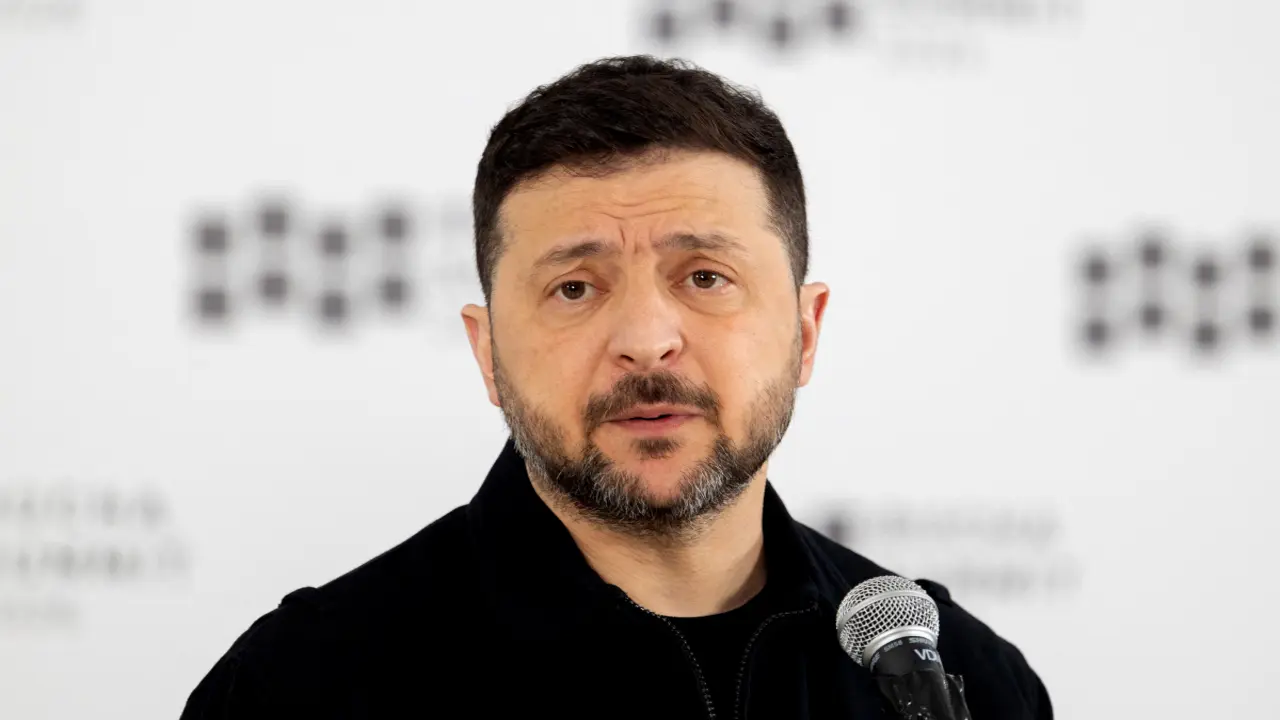 Ông Zelensky: Nga cho Ukraine hai tháng để rút khỏi Donbass