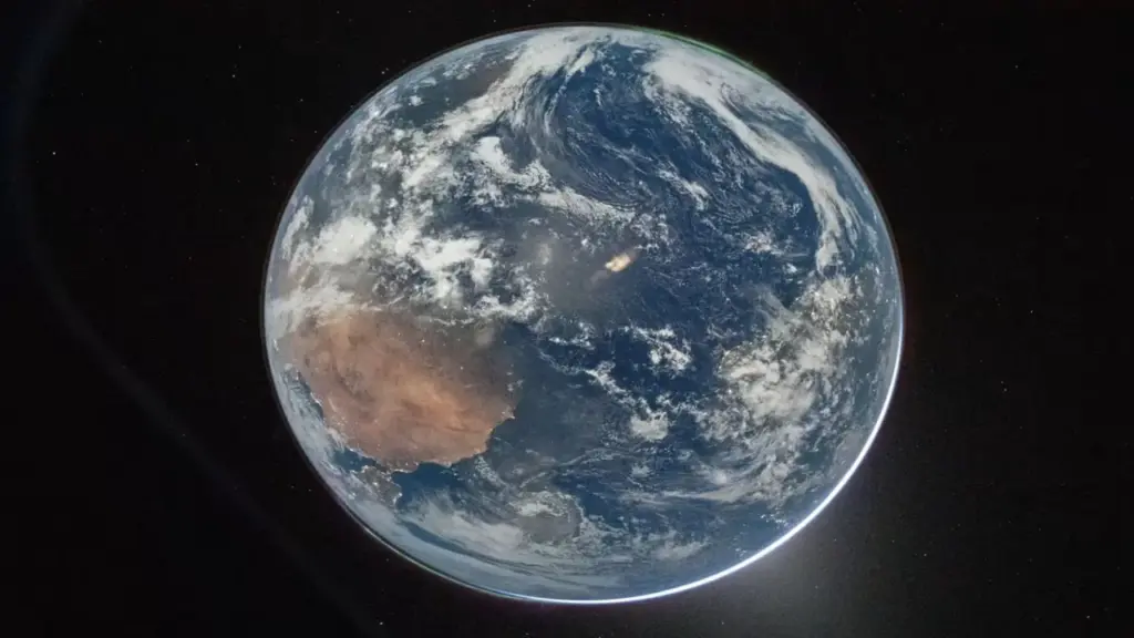 Phi hành đoàn Artemis II gửi ảnh Trái đất huyền ảo từ 160.000km