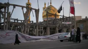 Phóng viên Mỹ kể chuyến đi 12 giờ lái xe xuyên Iran