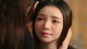 Phụ nữ thời hiện đại: Yêu có còn đồng nghĩa với nhẫn nhịn?