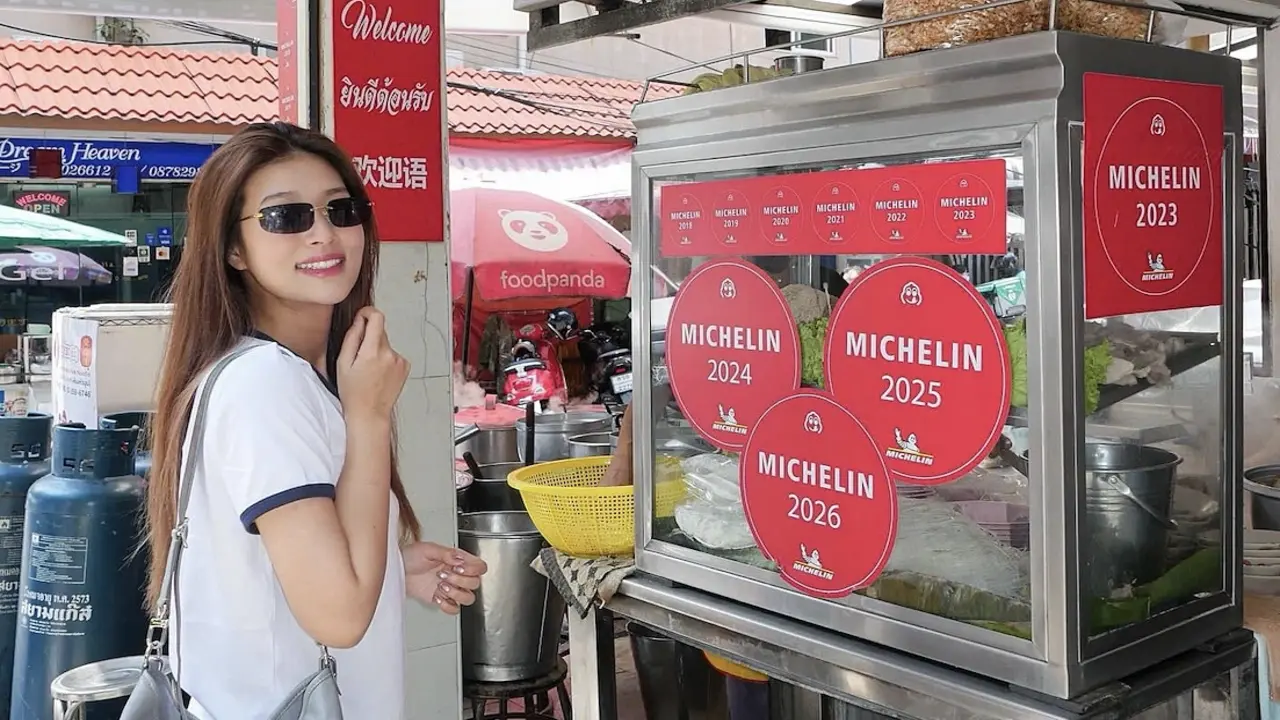 Quán mì Michelin giá 50.000 đồng khiến khách chờ hàng dài tại Bangkok