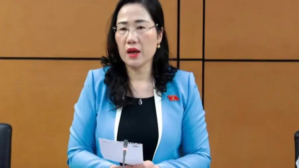 Quốc hội lo lắng thịt lợn bẩn, ốc bươu 'ngâm thủy tinh lỏng'