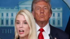 Rộ tin Tổng thống Trump tính cách chức Bộ trưởng Tư pháp