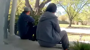 Rực rỡ là phút giây cầm tờ giấy xuất viện, như có ánh hào quang trên đầu