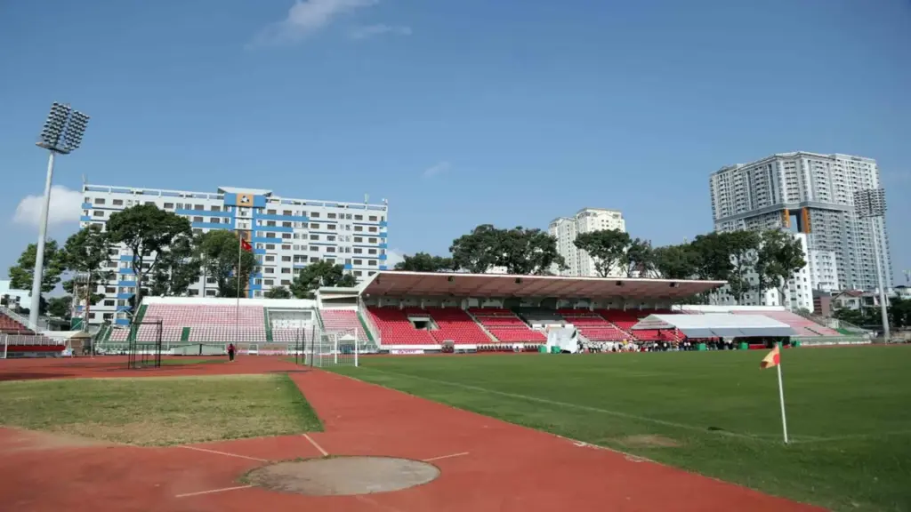 Sân Thống Nhất cải tạo, 3 CLB chuyên nghiệp của TP.HCM đá ở đâu?