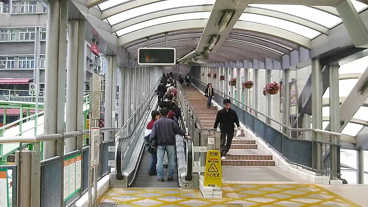 Săn tìm những bối cảnh phim kinh điển khi đến Hong Kong