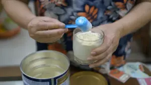 Sau loạt bê bối sữa giả, người tiêu dùng đòi hỏi cao hơn về chất lượng sữa