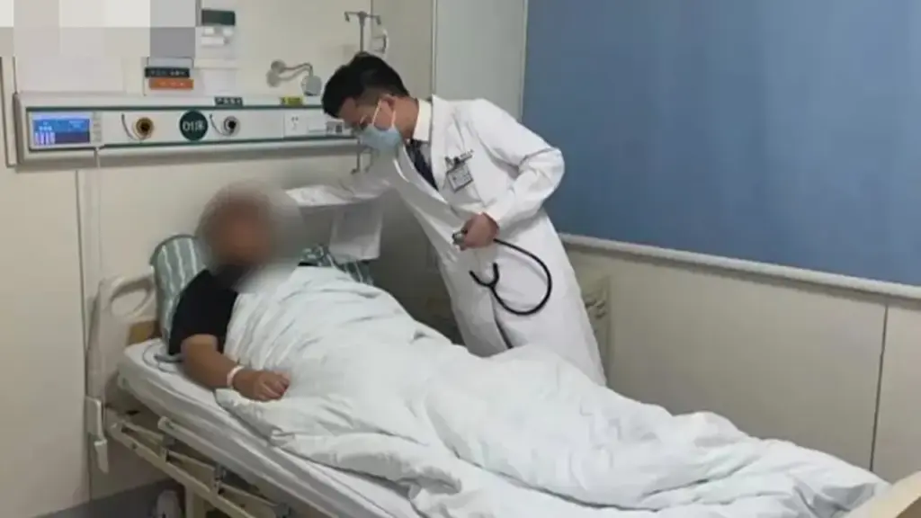 Sốt cao không dứt một tuần, người đàn ông được chẩn đoán bệnh lạ từ thú nuôi