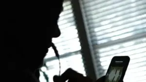 Sri Lanka phá đường dây lừa đảo, bắt 152 người nước ngoài