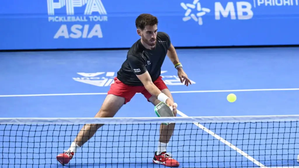 Staksrud: 'Hoàng Nam, Vinh Hiển nên đến Mỹ để biết mình là ai'