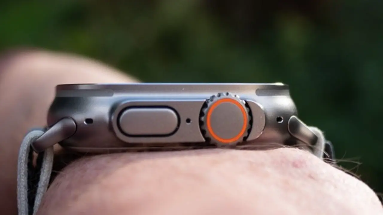 Sự thật về 'lỗ bí ẩn' trên Apple Watch không phải ai cũng biết