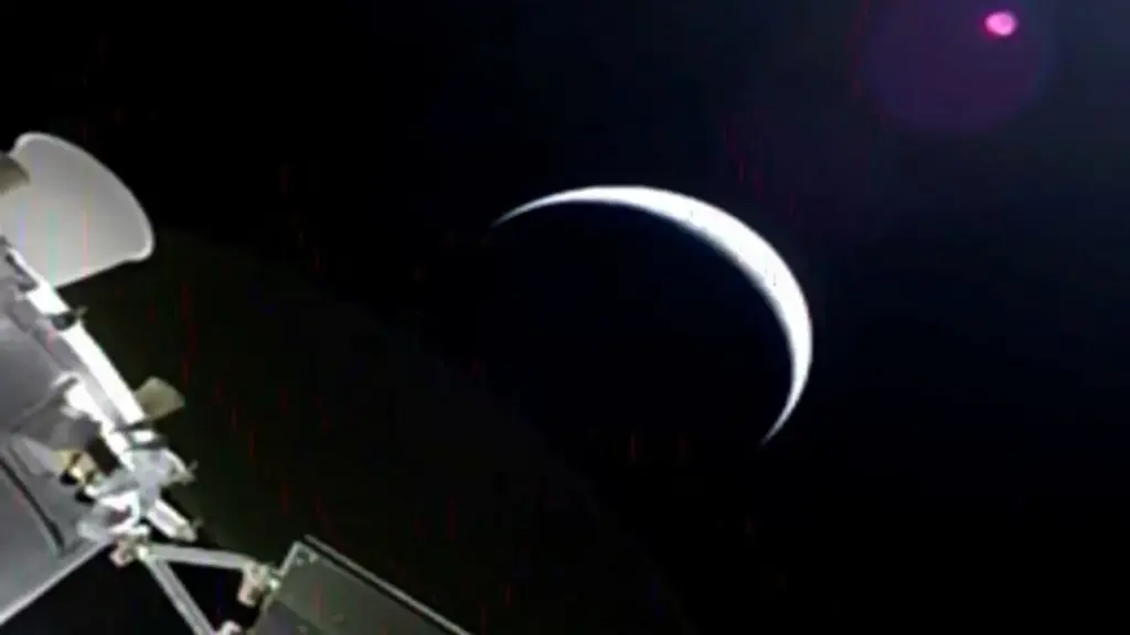 Tàu vũ trụ Orion rời quỹ đạo trái đất, hướng đến mặt trăng