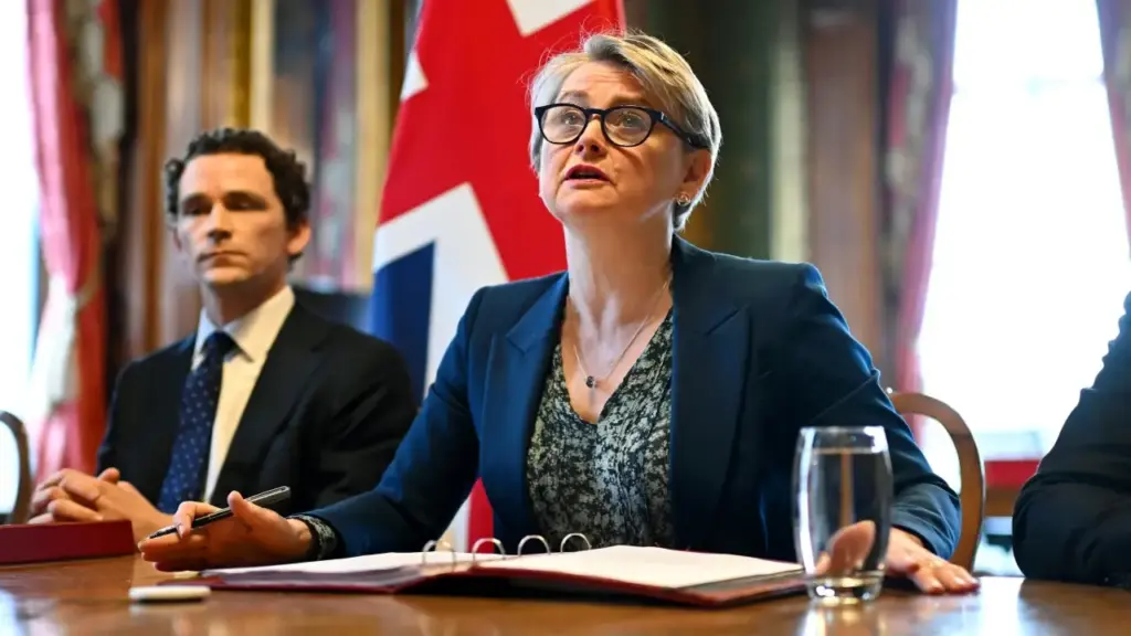 Thách thức với nỗ lực mở lại eo biển Hormuz của liên minh hơn 40 nước