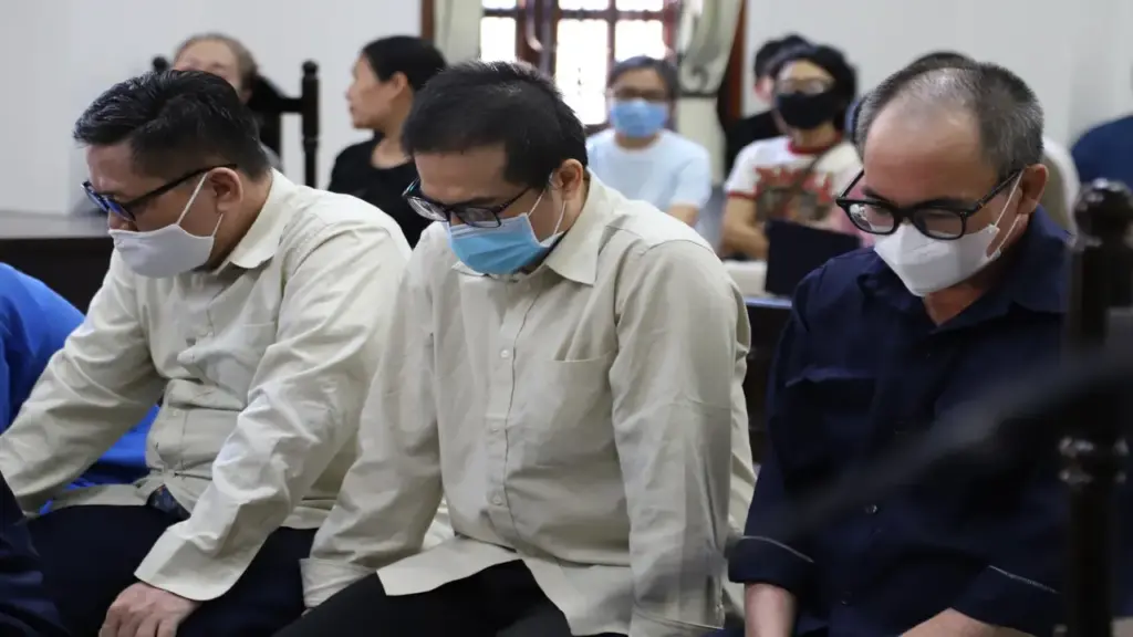 Tham ô công quỹ, cựu ban quản trị chung cư Miếu Nổi lĩnh án