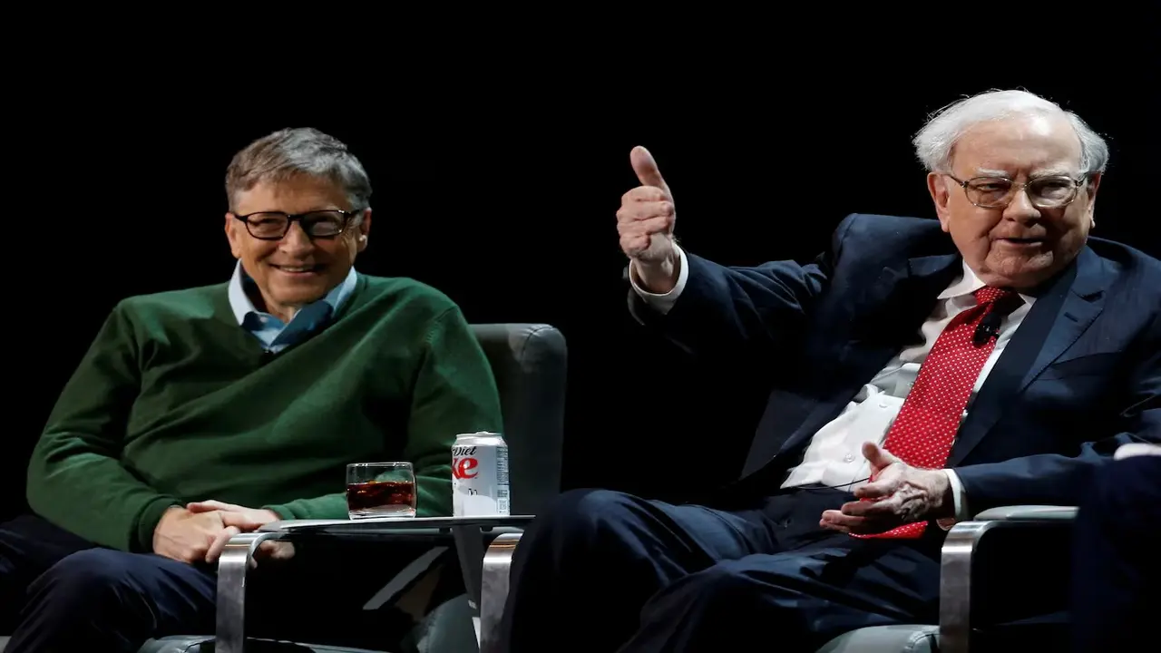 Tỉ phú Warren Buffett từ chối tiếp tục quyên góp cho Quỹ Gates sau bê bối Epstein