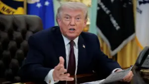 Tin tức thế giới 6-4: Ông Trump ra hạn chót cho Iran, sáng 8-4; Nga tố Ukraine bắn chìm tàu chở hàng