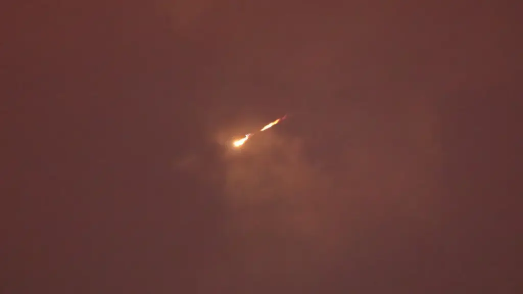 Trung Đông sáng 3-4: Liên minh tìm cách giải cứu tàu ở Hormuz; Iran không kích UAE, Bahrain, Israel