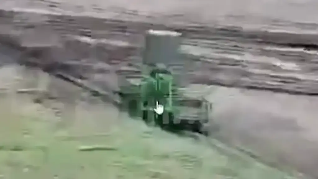 UAV Nga nhắm mục tiêu 'radar mắt thần' của tổ hợp IRIS-T Ukraine