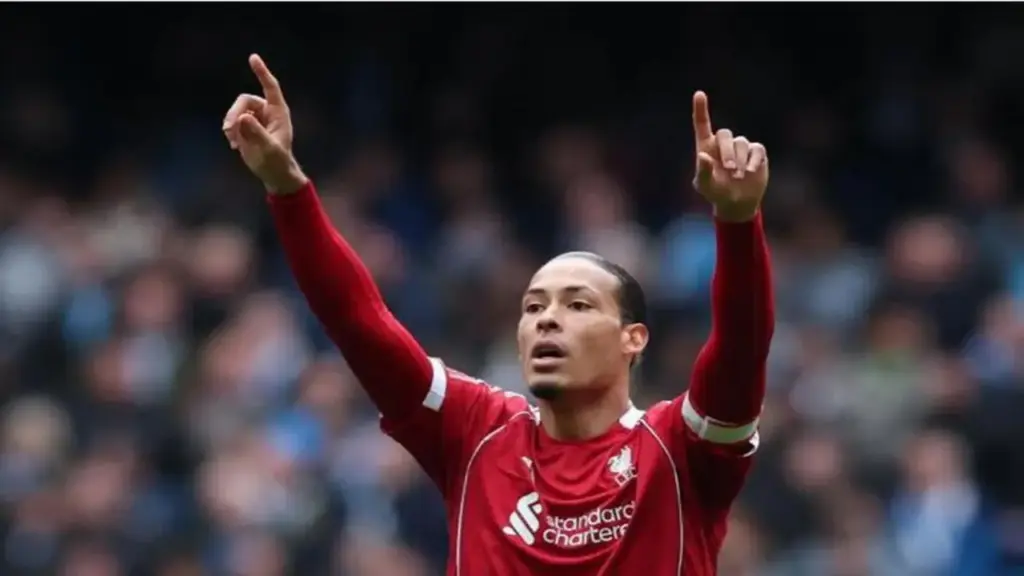 Van Dijk xin lỗi người hâm mộ Liverpool sau 'thảm họa' ở cúp FA