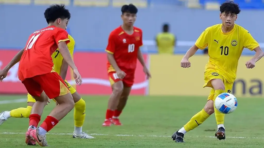 Việt Nam 2-0 Malaysia (H1): Văn Dương nâng tỷ số