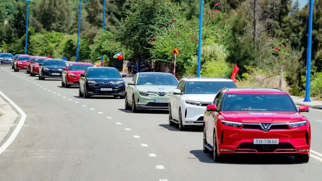 Vingroup gia hạn hỗ trợ đổi xe xăng sang xe điện