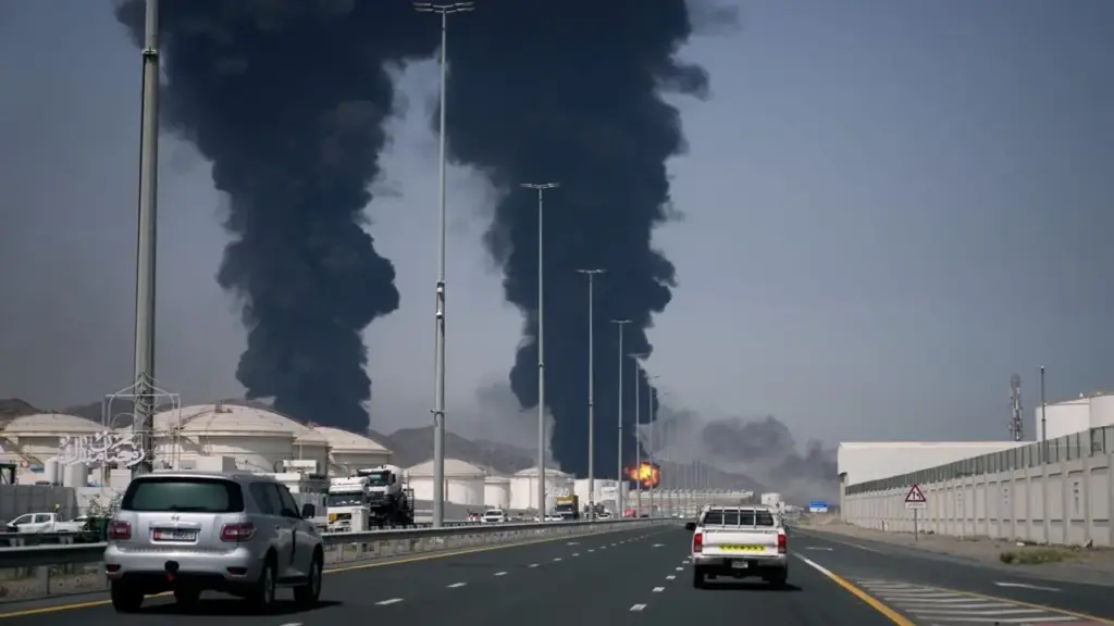 Vùng Vịnh 'nhẹ nhõm nhưng lo âu' với thỏa thuận ngừng bắn Mỹ - Iran