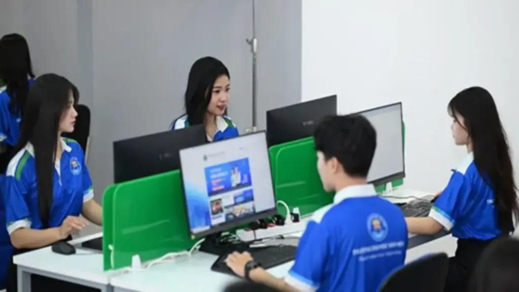 Xét học bạ, thêm cơ hội nhận nhiều học bổng hấp dẫn cho thí sinh 2K8