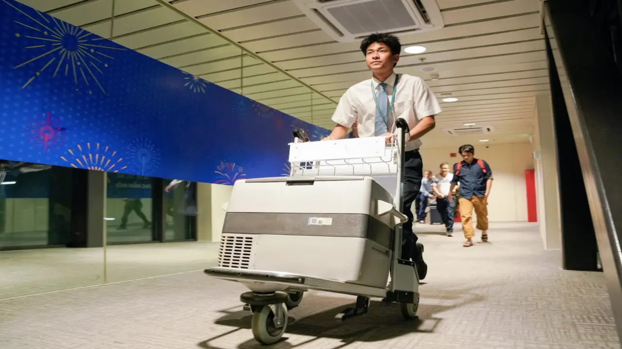 100 nhân viên y tế chạy đua lúc nửa đêm, ghép tim cứu sống bệnh nhi ở TPHCM