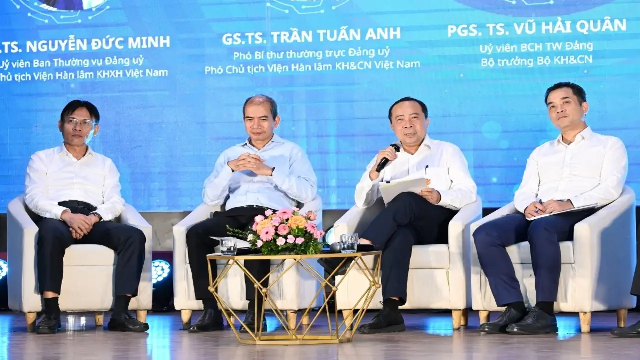 'Ai cũng có thể bắt đầu hành trình nghiên cứu khoa học'