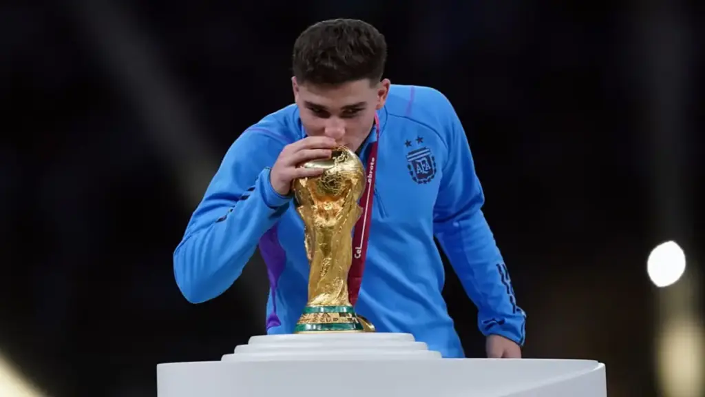 Alvarez: 'Argentina luôn hướng đến chức vô địch World Cup'