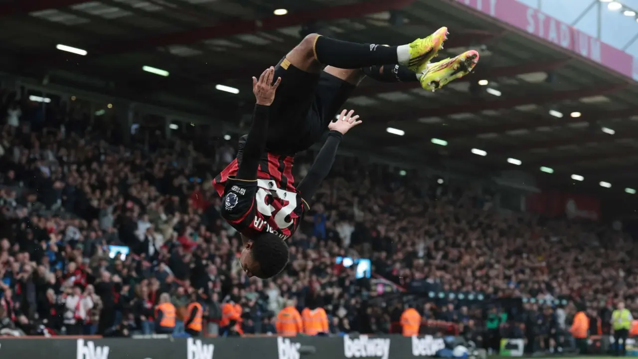 Arsenal vô địch Ngoại hạng Anh