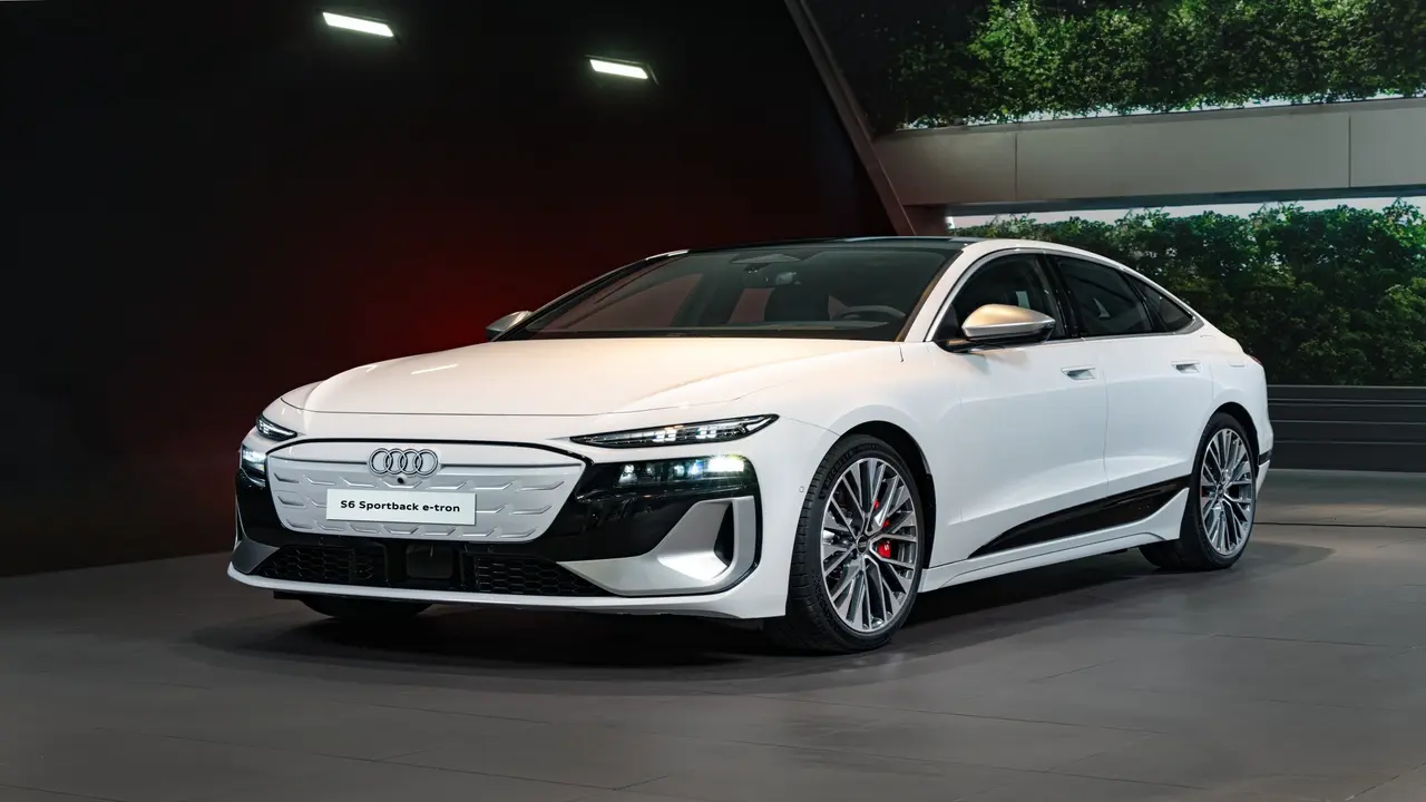 Audi S6 Sportback e-tron ra mắt khách Việt, giá từ 4,2 tỷ đồng