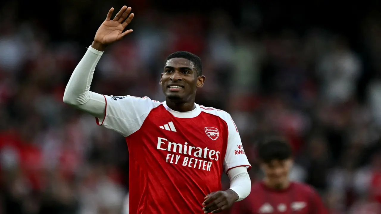 Bảng xếp hạng Ngoại hạng Anh vòng 35: Arsenal hơn Man City 5 điểm
