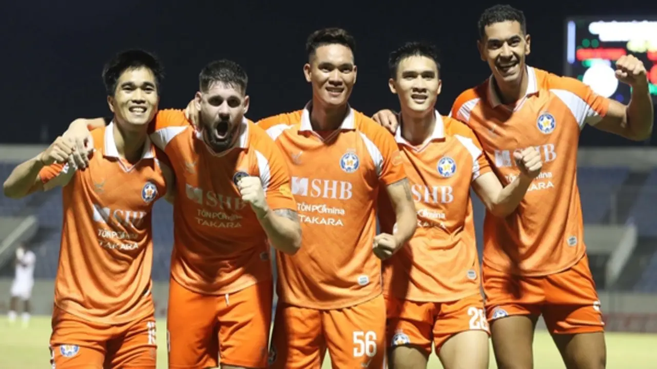 Bảng xếp hạng V-League mới nhất: CLB Đà Nẵng thoát đáy, HAGL và Becamex TP.HCM cùng... lo