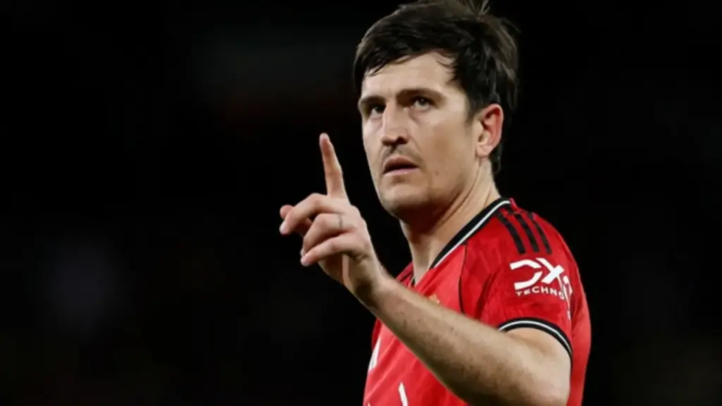 Báo Anh: HLV Tuchel gây sốc loại một loạt công thần của ‘Tam sư’, có Maguire