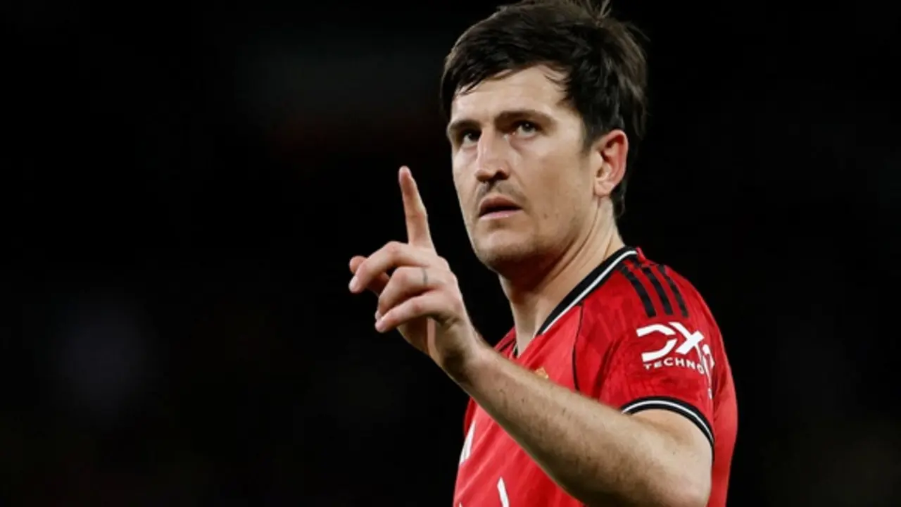 Báo Anh: HLV Tuchel gây sốc loại một loạt công thần của ‘Tam sư’, có Maguire