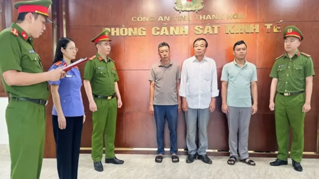 Bắt chủ tịch xã và 2 giám đốc doanh nghiệp ở Thanh Hóa
