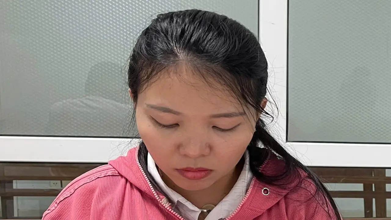 Bắt giam nữ ‘cò đất’ lừa chạy sổ đỏ, nhận tiền rồi đem sổ đi cầm cố