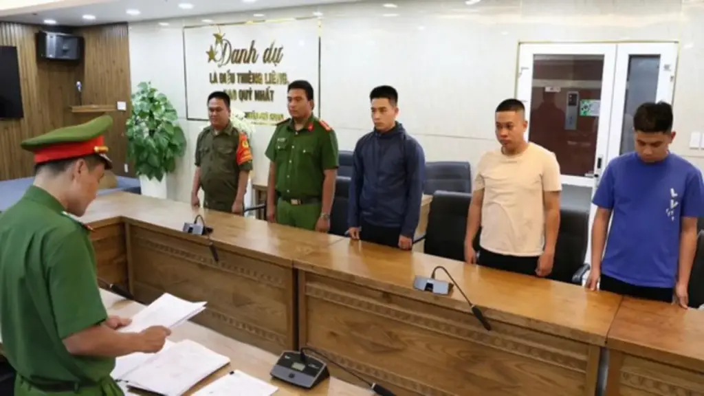 Bắt 'ông trùm' khí cười 9X đưa hàng từ phía bắc vào Đà Nẵng tiêu thụ