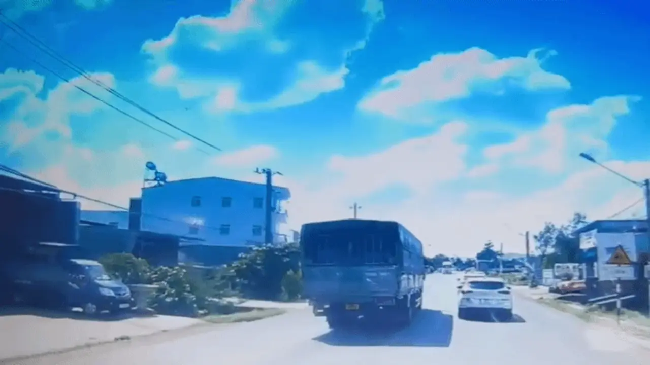 Bắt tạm giam tài xế xe tải vượt ẩu, tông nữ sinh lớp 9 tử vong