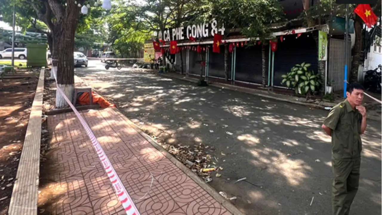 Bênh người yêu sau cãi vã, gã đàn ông tấn công nam thanh niên 17 tuổi tử vong