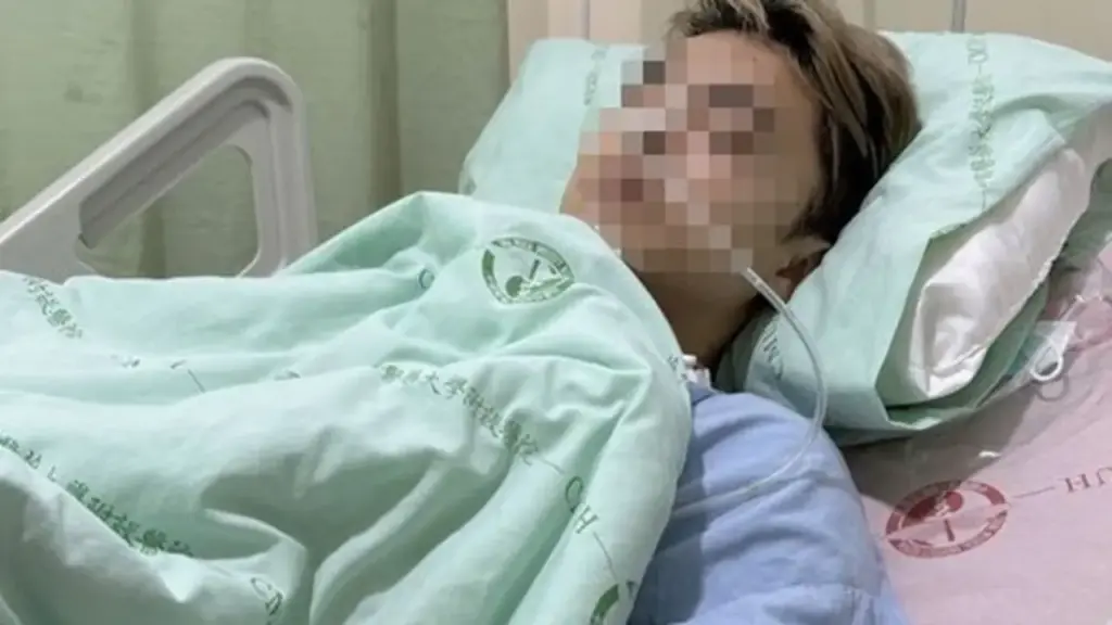 Bỏ qua dấu hiệu "lạ" suốt 1 năm, người đàn ông 50 tuổi sốc khi biết mắc ung thư