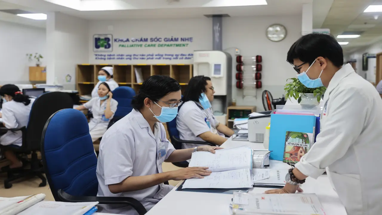 Bộ Y tế đề xuất 6 mức phụ cấp ưu đãi nghề cho nhân viên y tế
